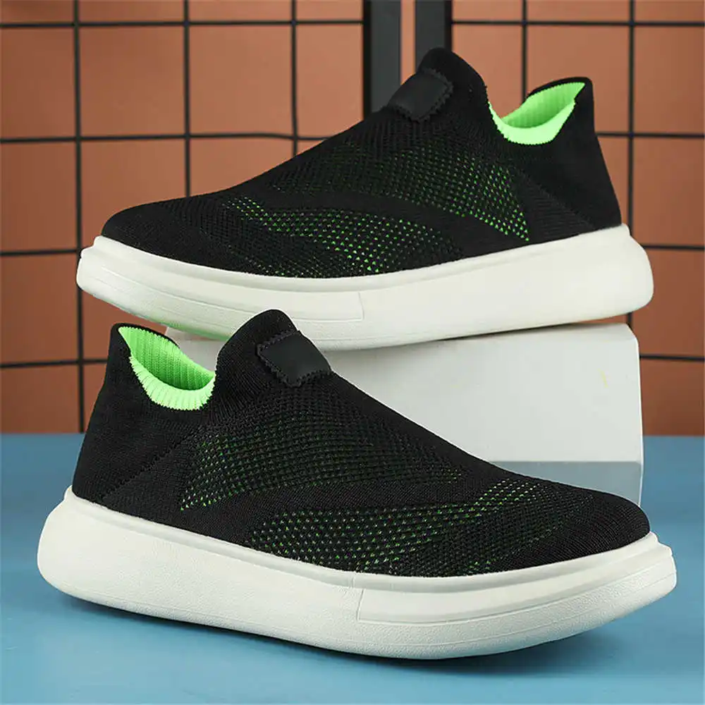 Calze con plateau scarpe marro - Streetwear Brand Store recensione e prezzo